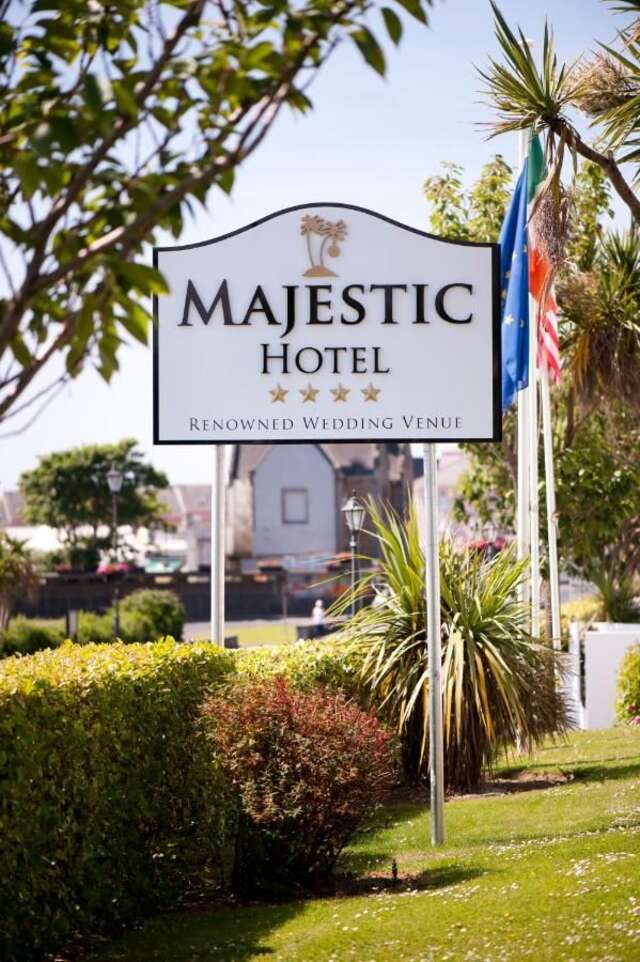 Отель Majestic Hotel Трамор-12